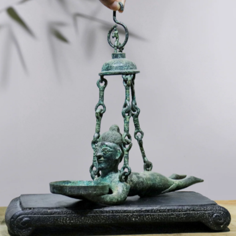 Collectible Vintage Lamps - Винтажный бронзовый подвесной светильник с фигуративным